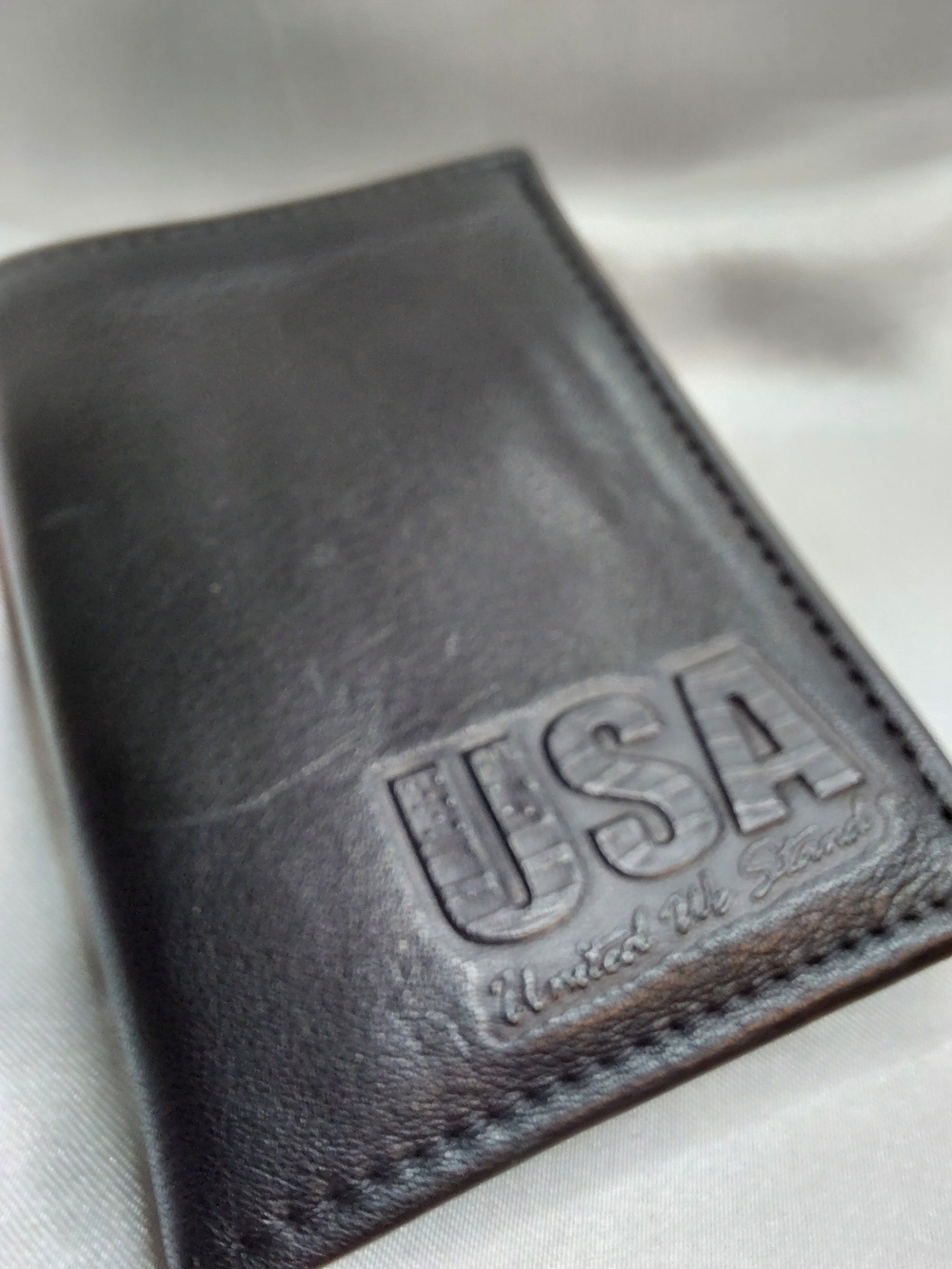 Heritage Black Leather Card & Key Holder with USA Emboss